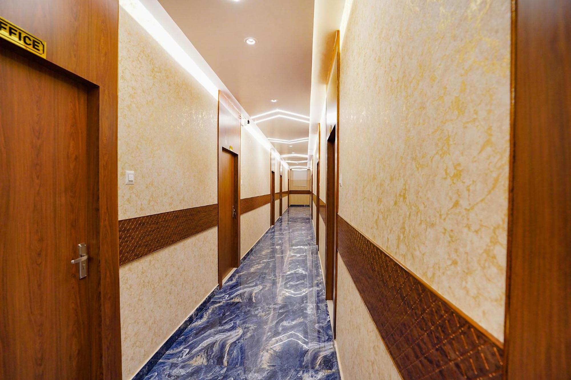 Fabhotel Siddhant Hotel